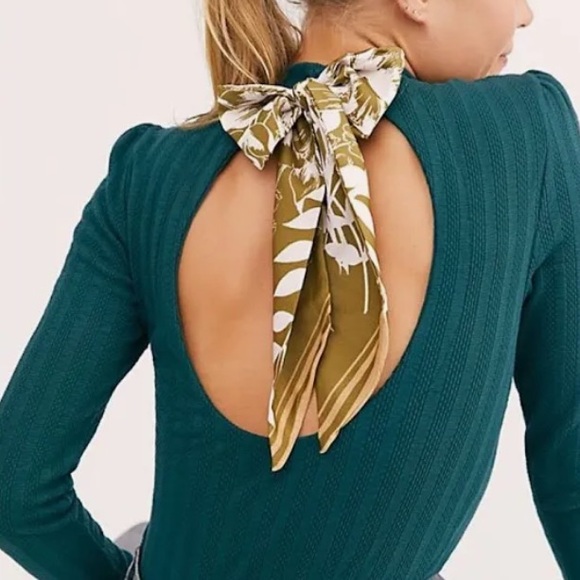 Free People Party in The Back Top in Dark Green - Size Small - Picture 4 of 11